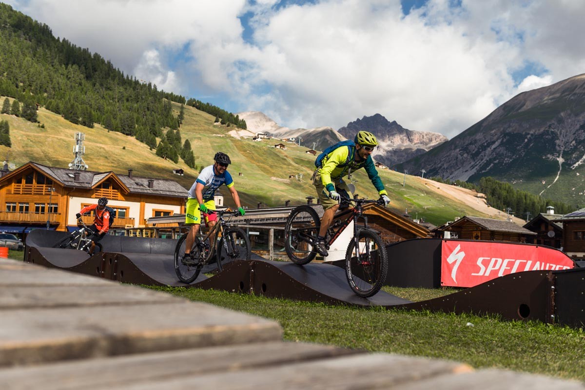 Bicicleta de montaña de Livigno, Foto de Bartek Wolinski