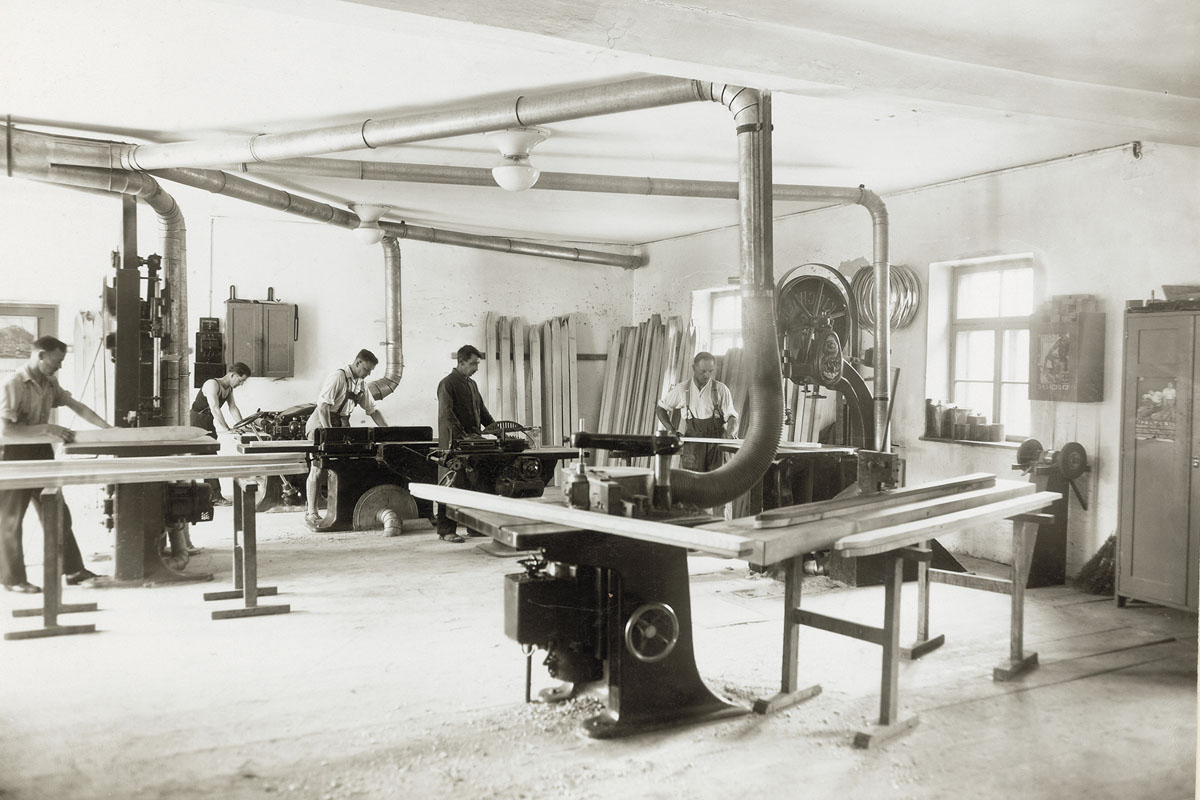Fischer Sports, history factory anno 1924
