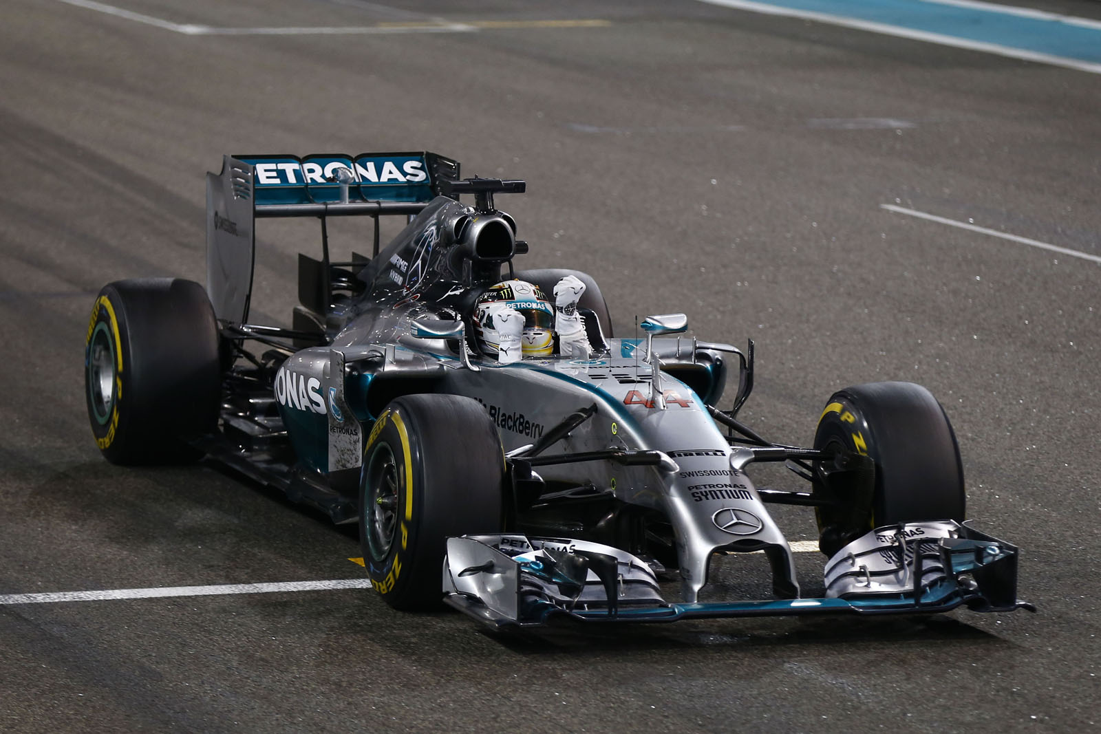 Lewis-hamilton-cheers-in-car-web