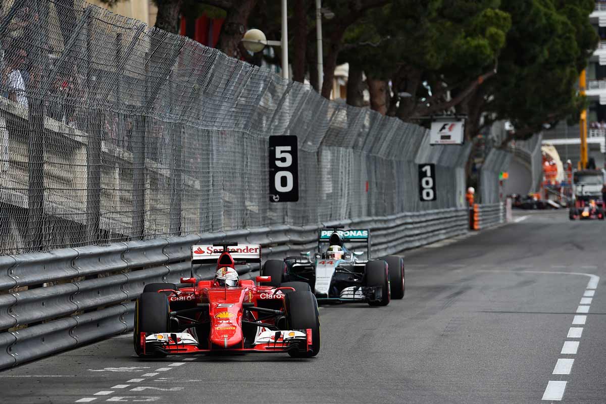 Monaco2015-Ferrari-vor-Mercedes