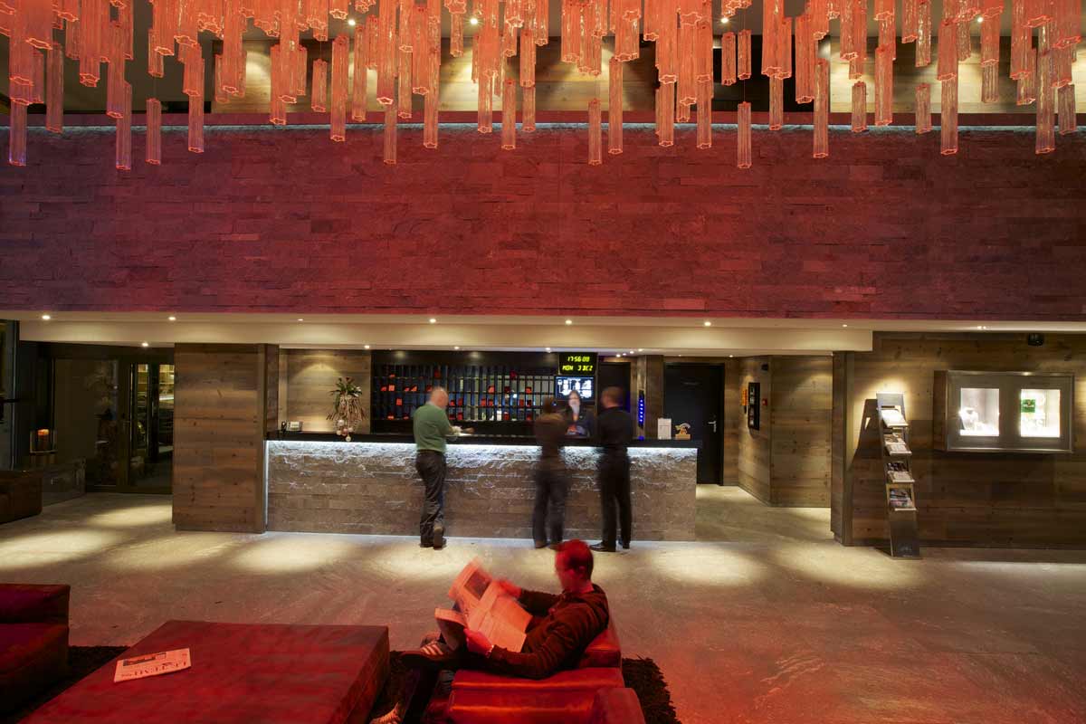 Hotel Grischa, Reception
