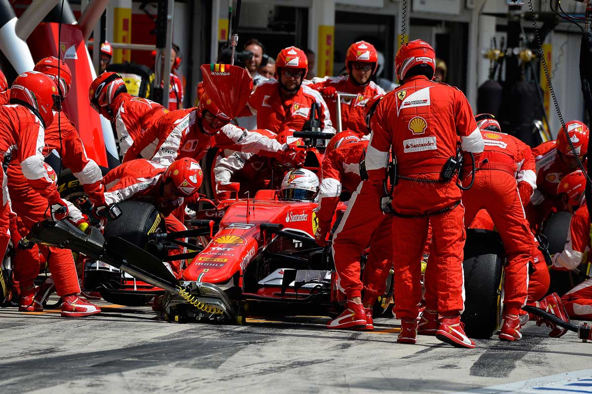 GP-Ungarn2015-Ferrari-Box