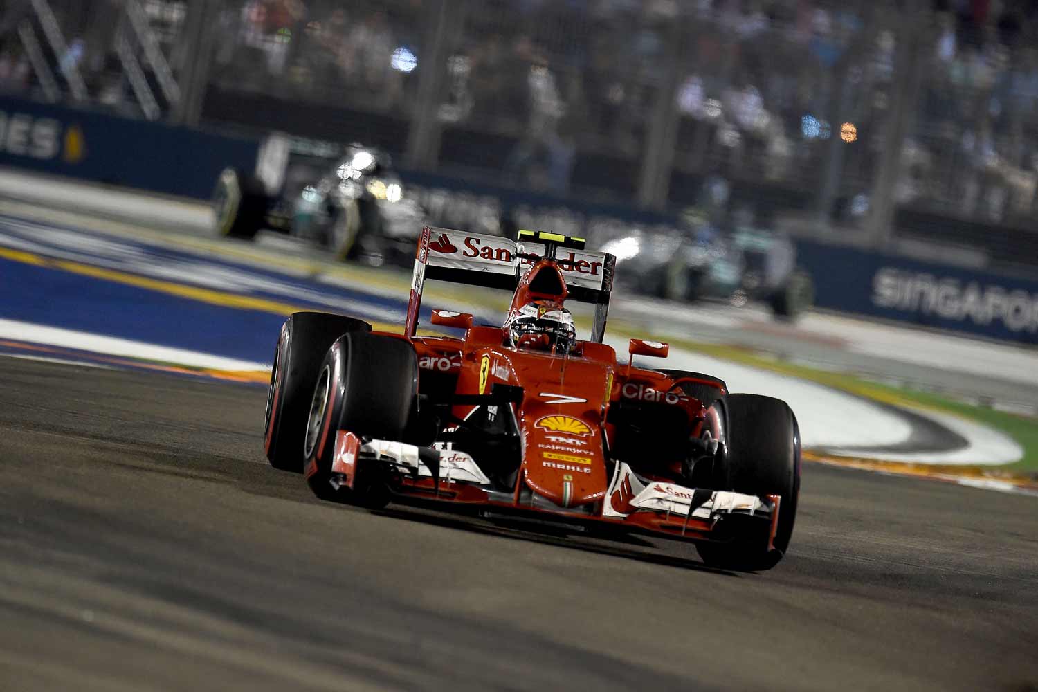 F1-Singapur2015-Action10