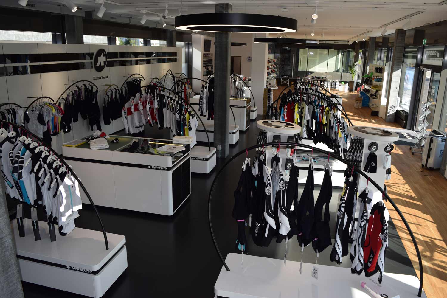 mayor tienda de ropa de ciclismo 2016 en Uster | Sportguide - te guía por el mundo del deporte