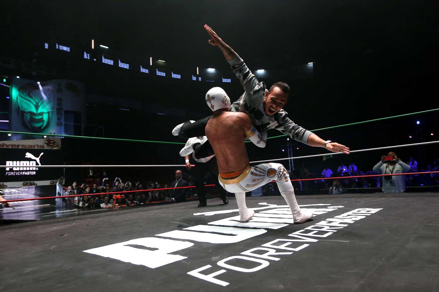 F1 Mexico Hamilton Wrestling