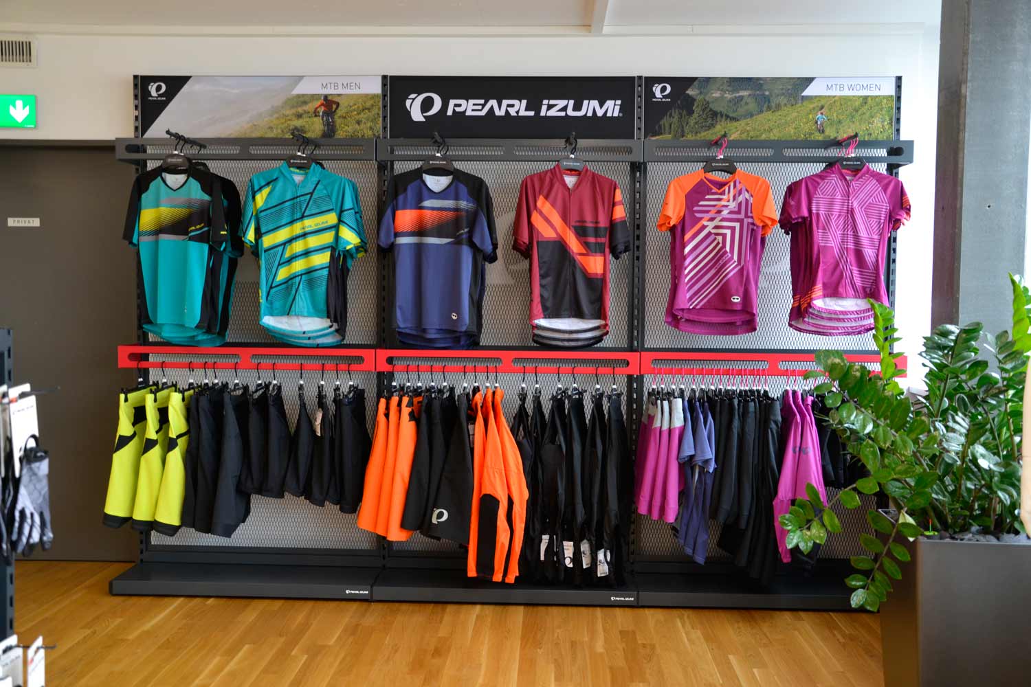 Assos proShop Uster, Imagen5