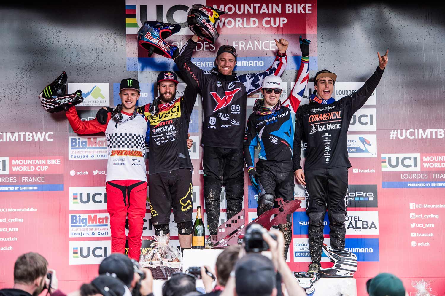 Aaron Gwin podium1