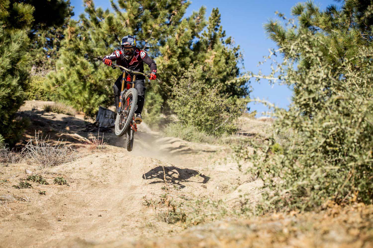 aaron-gwin-gwin-on-his-new-yt-industries-tues-cf-uci-world-cup-new
