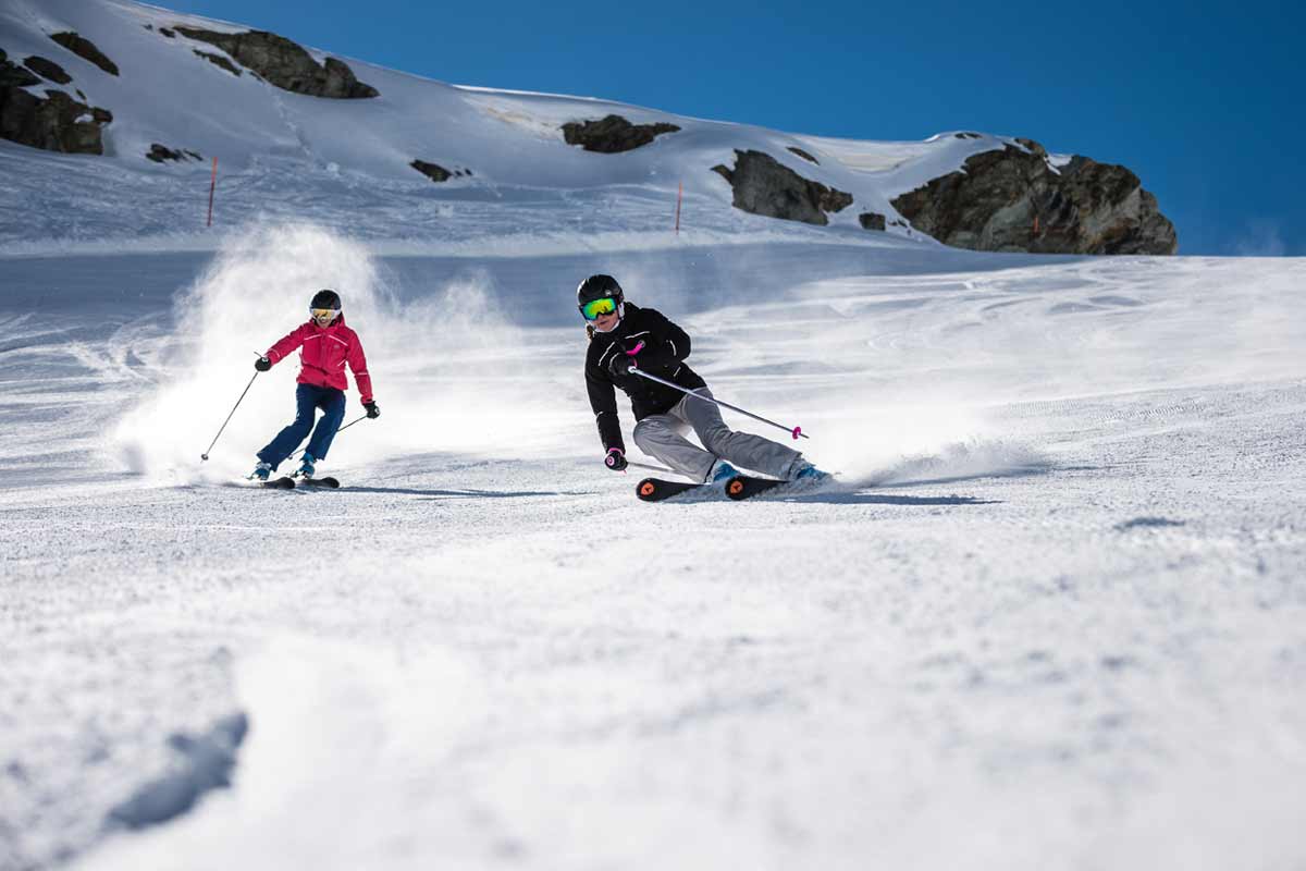 Dynastar Intense Ski de piste pour femmes, image d'action 5, 2016/2017