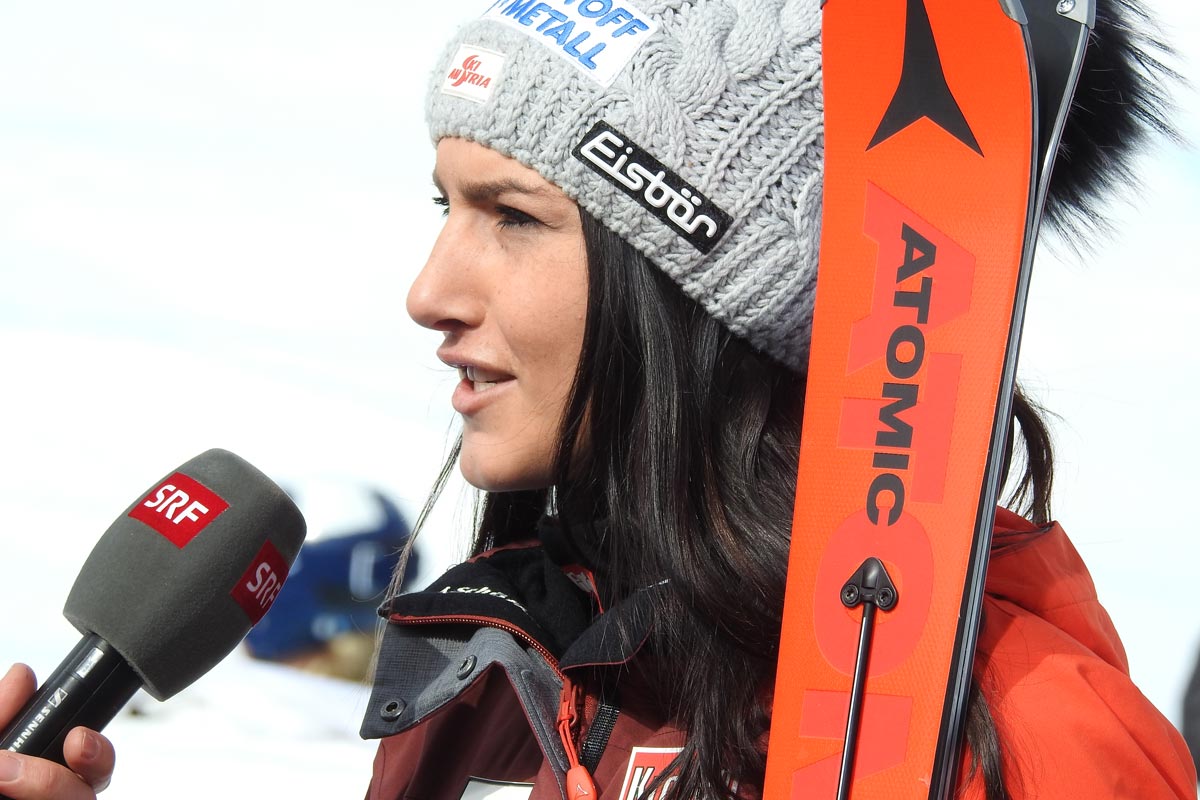 Ski World Cup 2017 Downhill Stephanie Venier