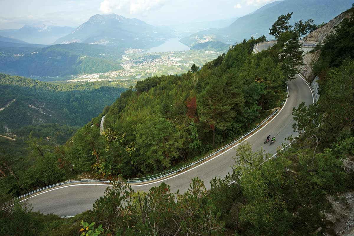 Tour de vélo de course du lac de Garde