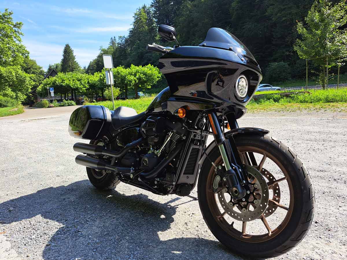 Un motero prueba la Harley-Davidson Low Rider ST