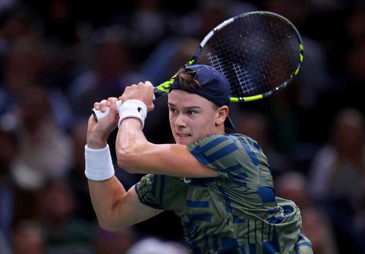 Holger Rune in the final of the Paris Masters 2022 Sportguide