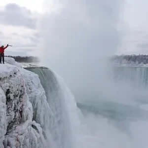 Niagara Falls: World's first ice climbing ascent