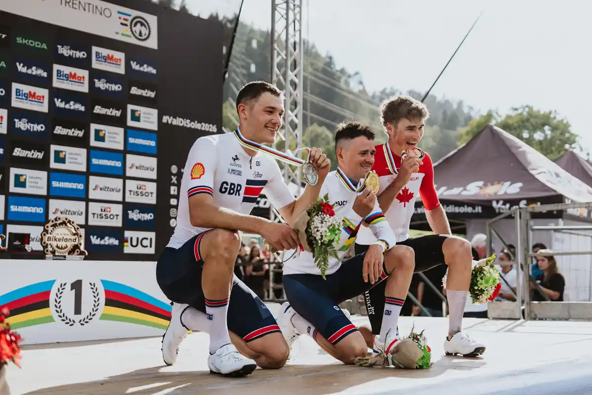Pidcock y Frei ganan los títulos del Campeonato Mundial UCI XCO en Val di Sole.