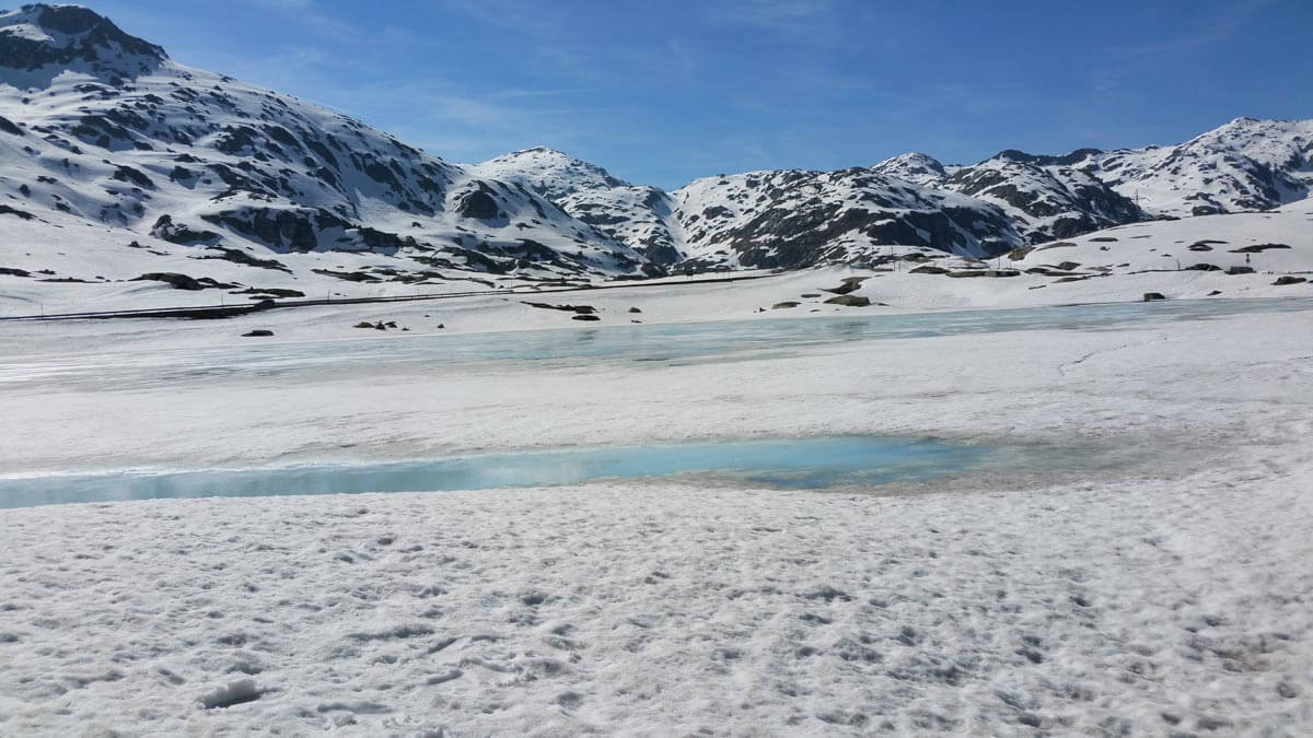 Schnee: Zuerst kommt er nicht, dann will er nicht mehr gehen