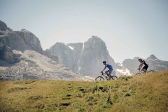 Tour en VTT dans le Trentin, tour de Murmertiel dans les Dolomites de Brenta